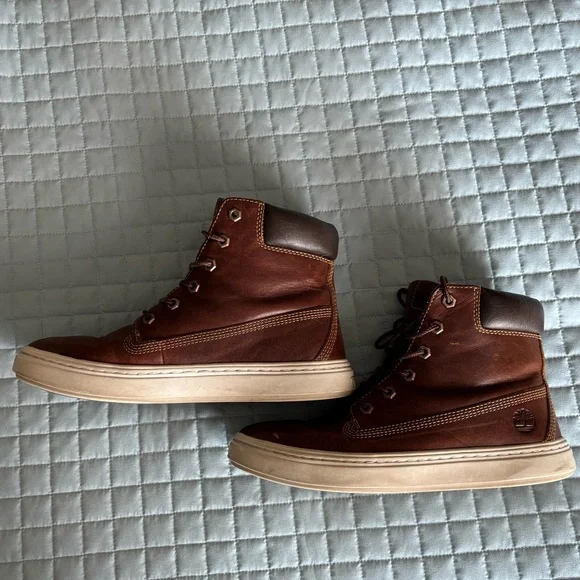 Timberland Boots, brown leather, high tops - Picture 6 of 8
